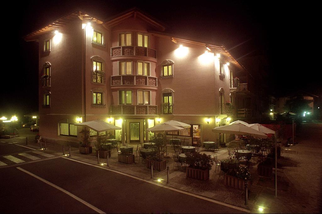 Hotel Mazzoleni Roncola Exterior foto